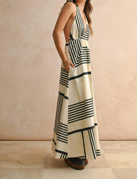 Miou Muse - Women's Geo Print Halter Neck Dress