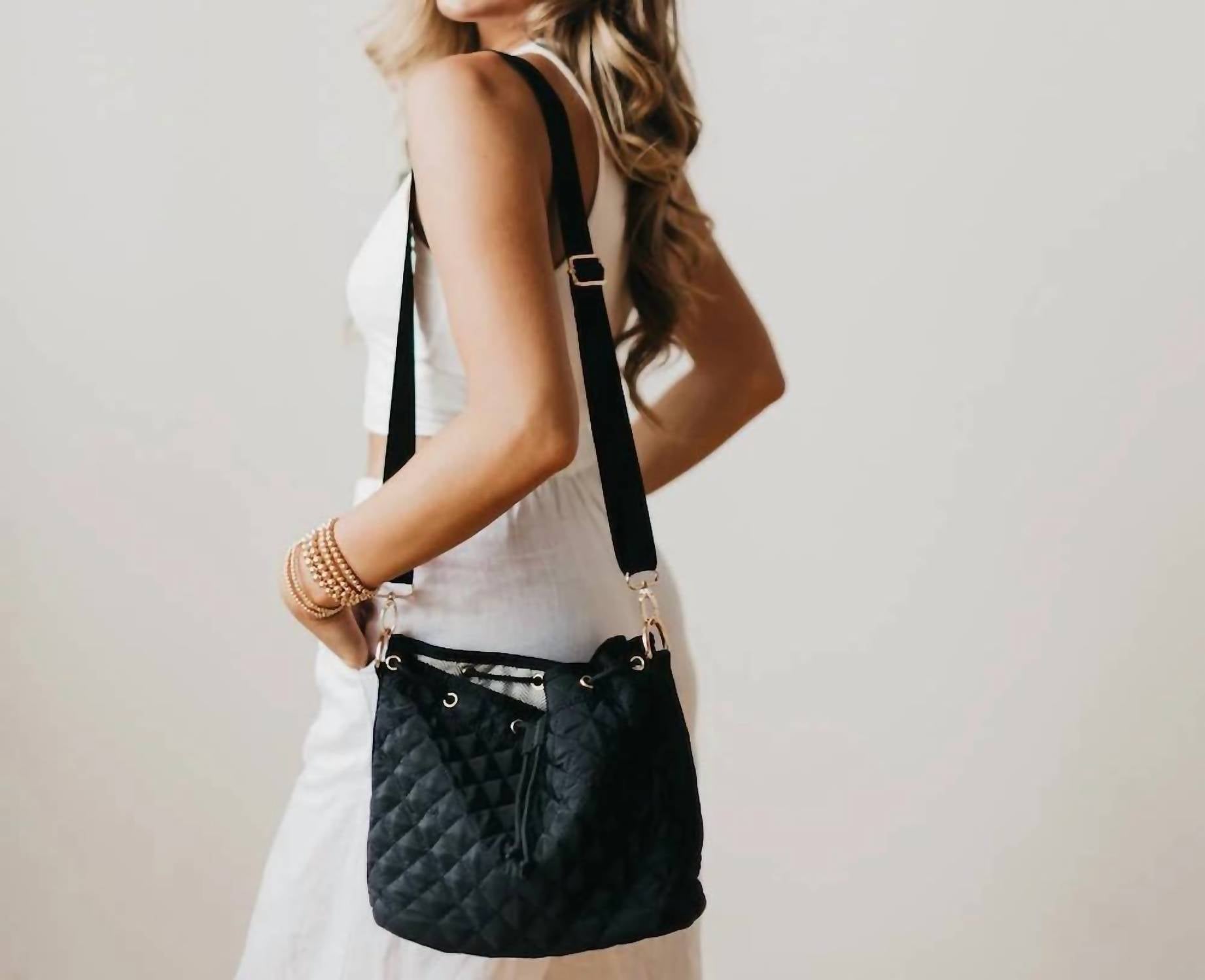 Pretty Simple - Women's Quilted Drawstring Bucket Crossbody Bag