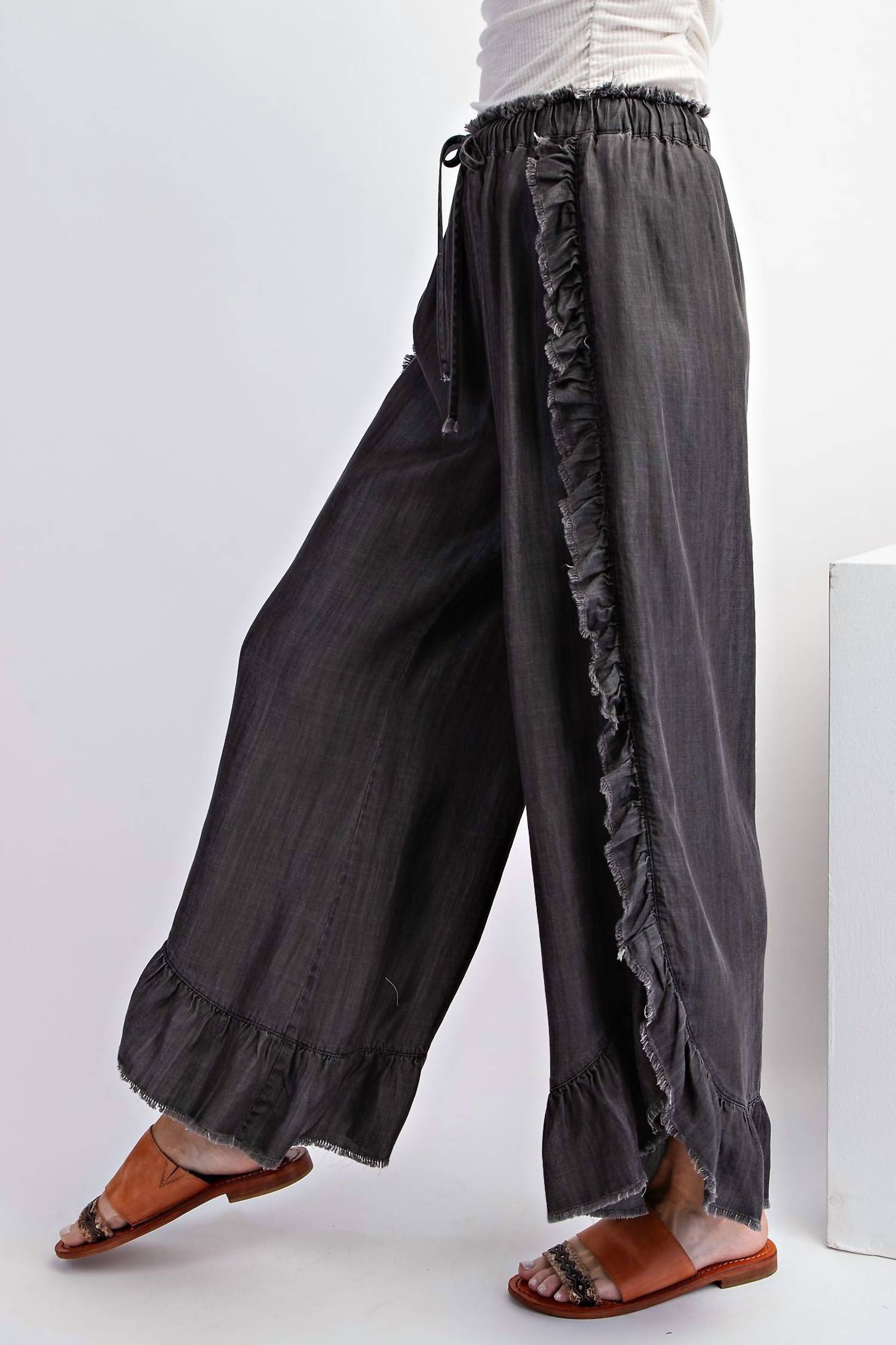 Easel - Plus Size Ruffle Chambray Pants