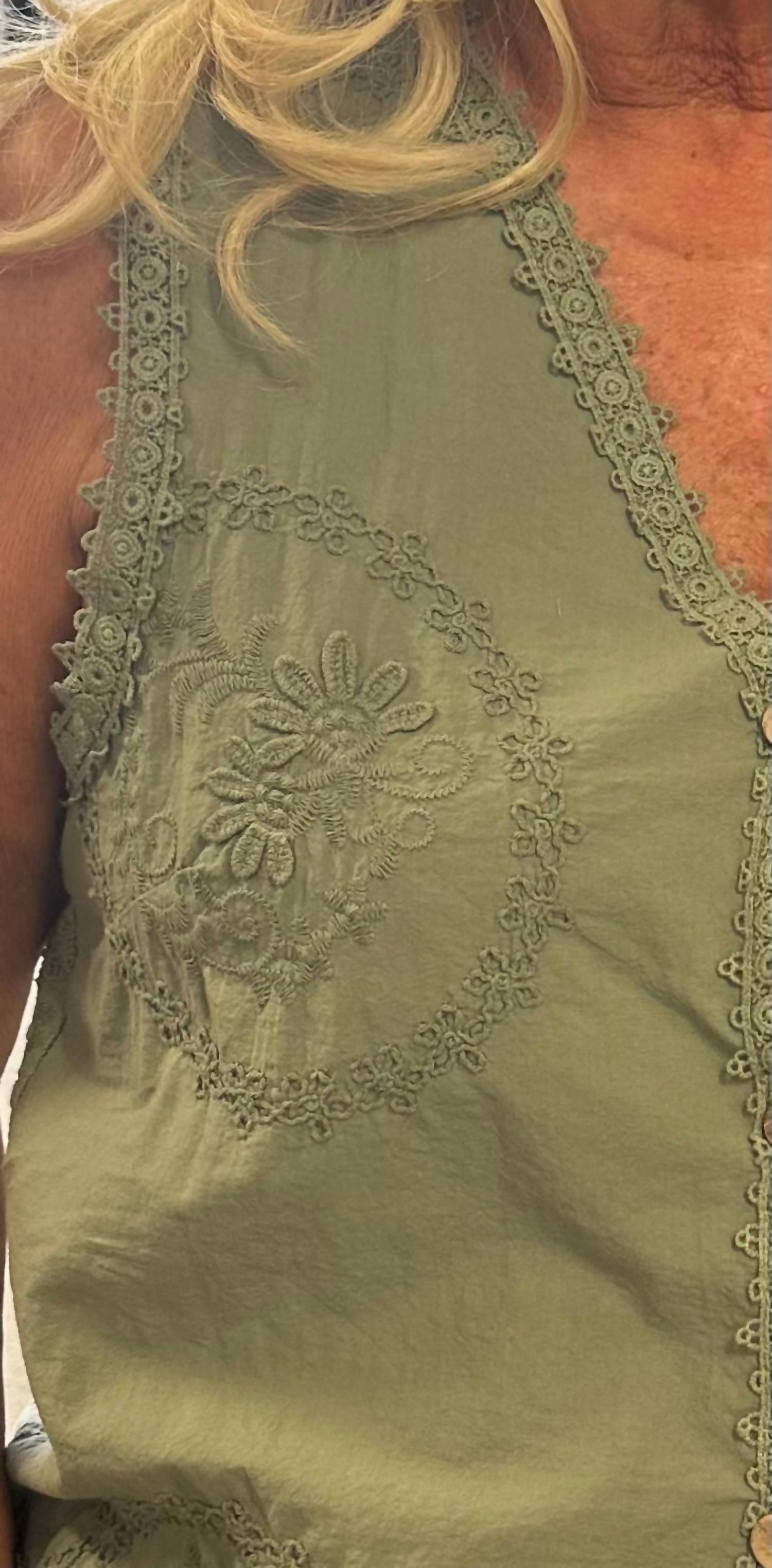 Eternelle - Women's Sleeveless Embroidered Top