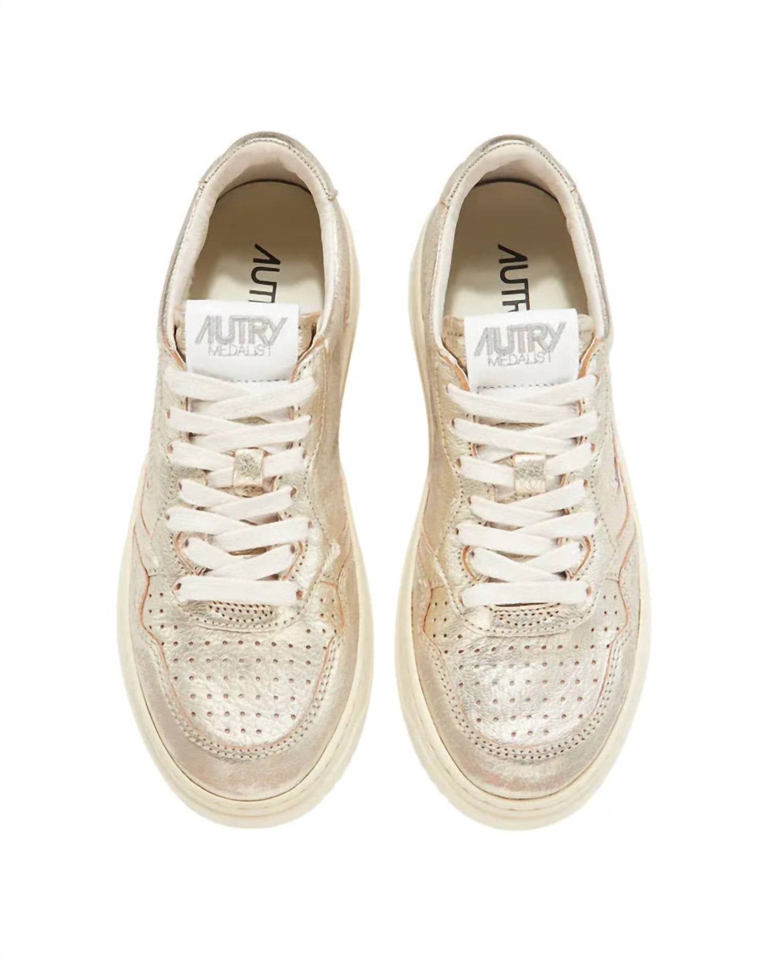 Autry - Women's Medalist Low Sneaker