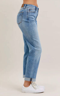 Judy Blue - Mid Rise Boyfriend Jeans