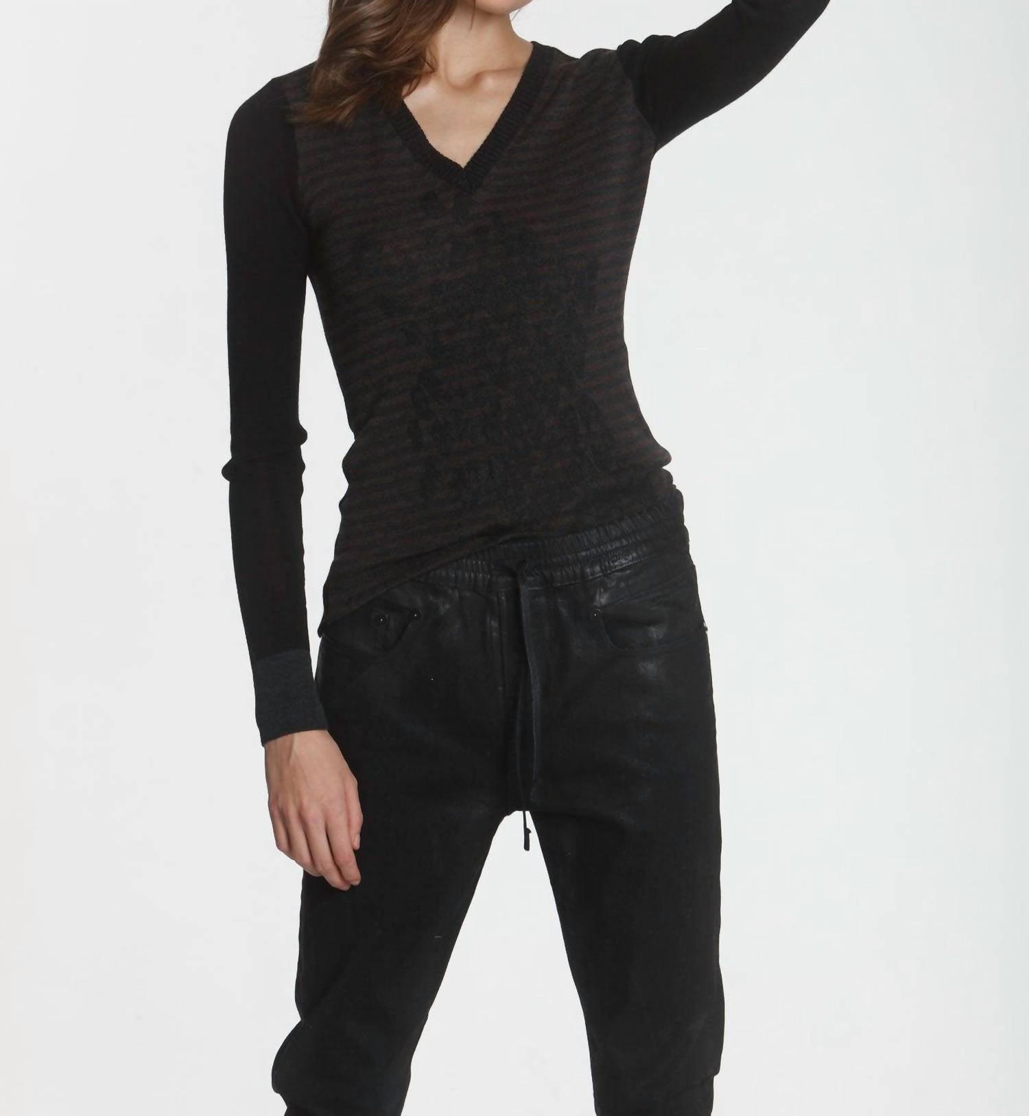 Label+Thread - Women's Leopard Rib Vee