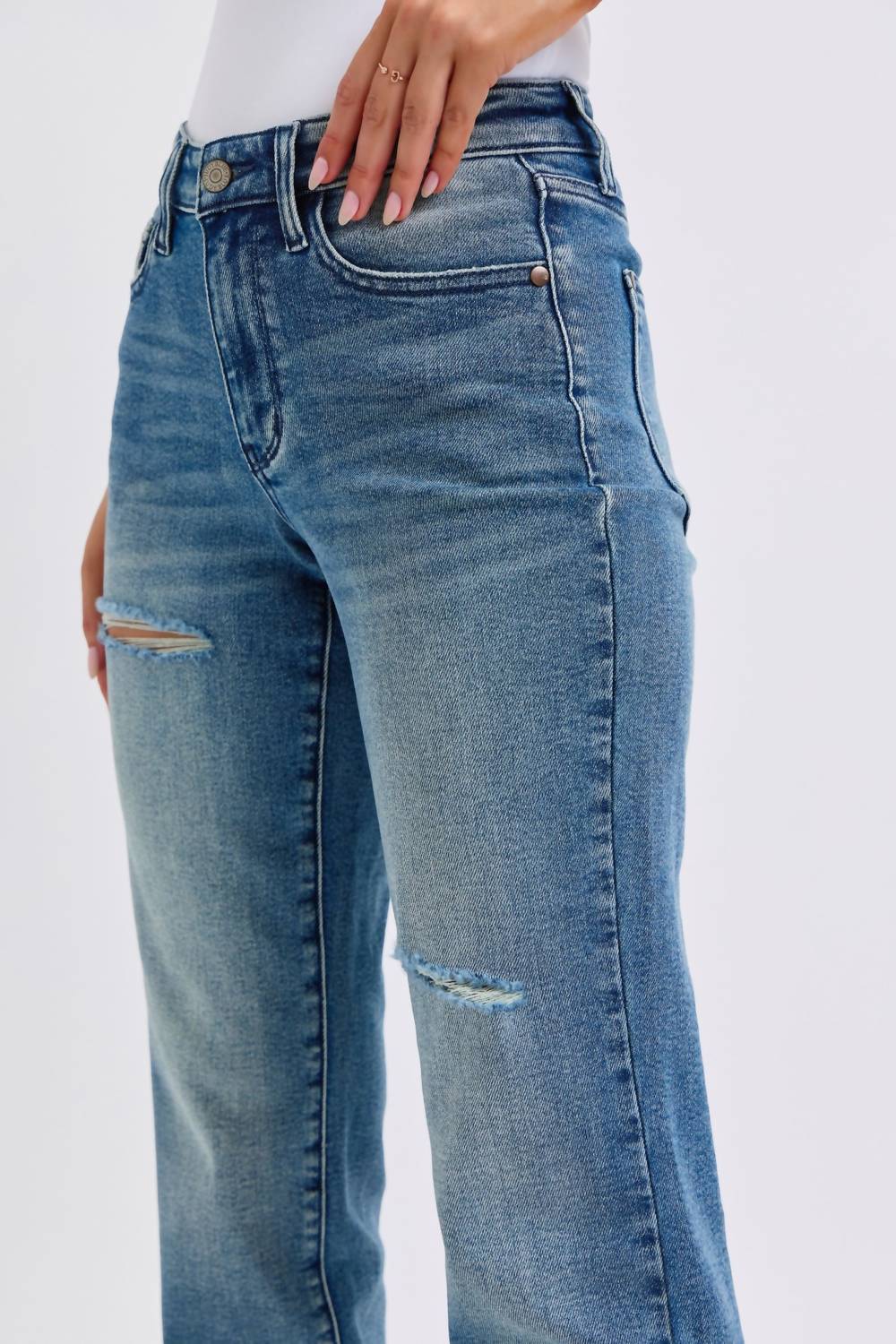 Judy Blue - Midrise Destroyed Dad Jeans
