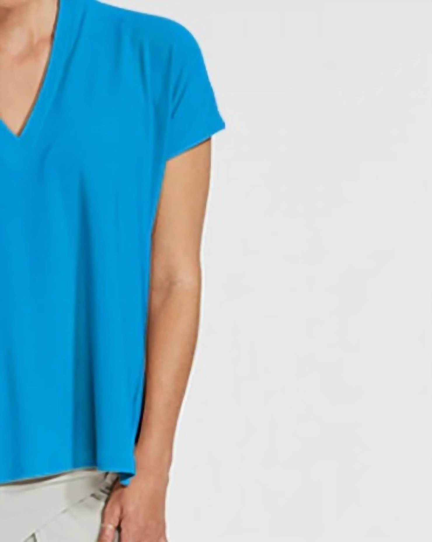 Sympli - Deep V Top