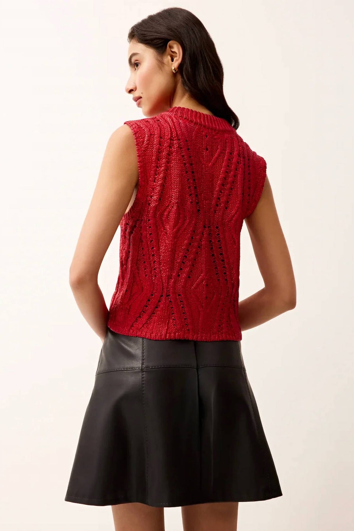 Marie Oliver - Mcguire Top