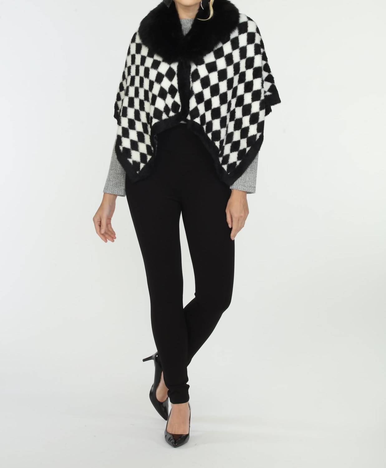Oolala - Boho Chic Check Fur Collar Cape