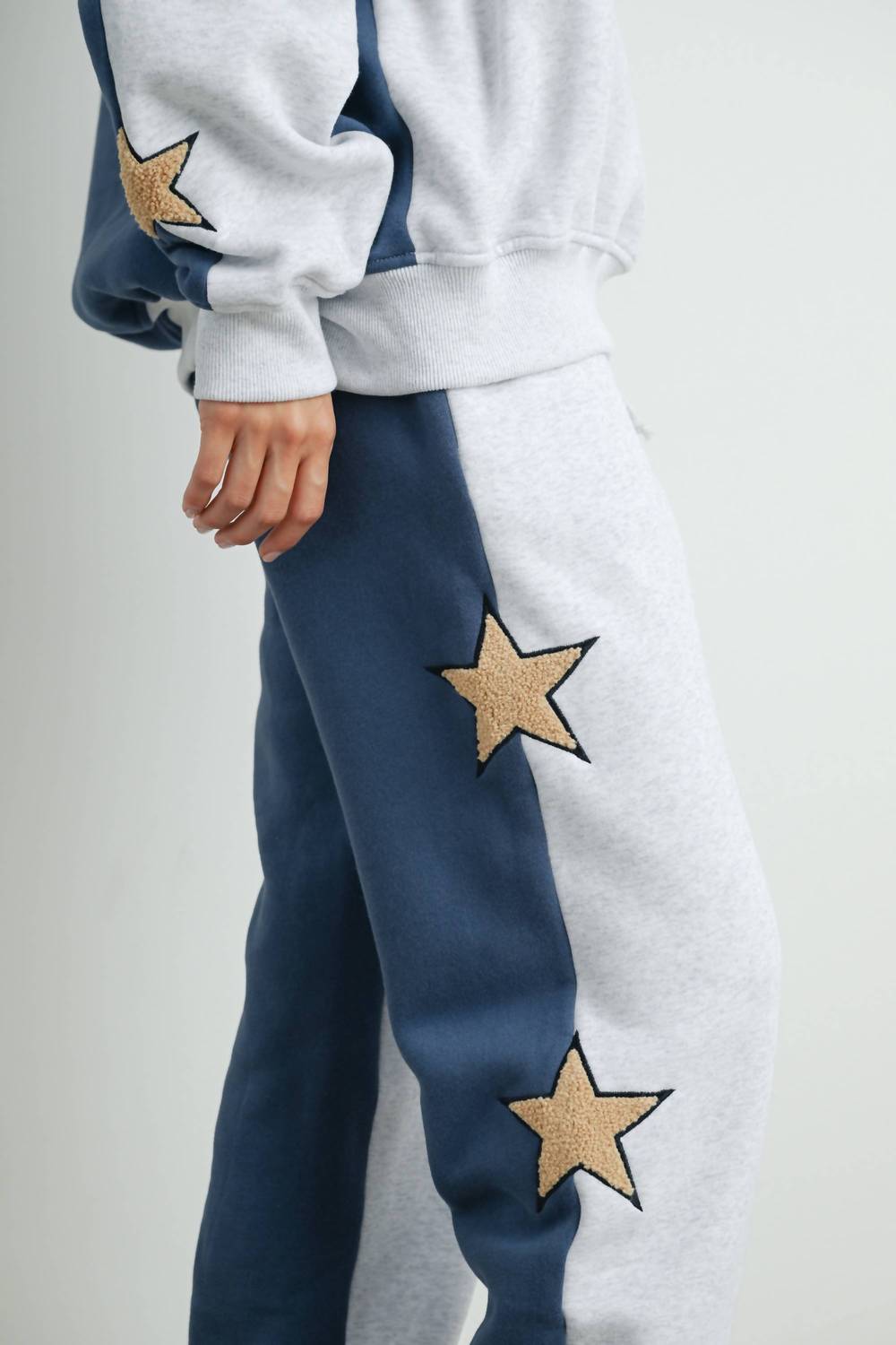 Buttermelon - Color Block Sweatpants With Star Detail