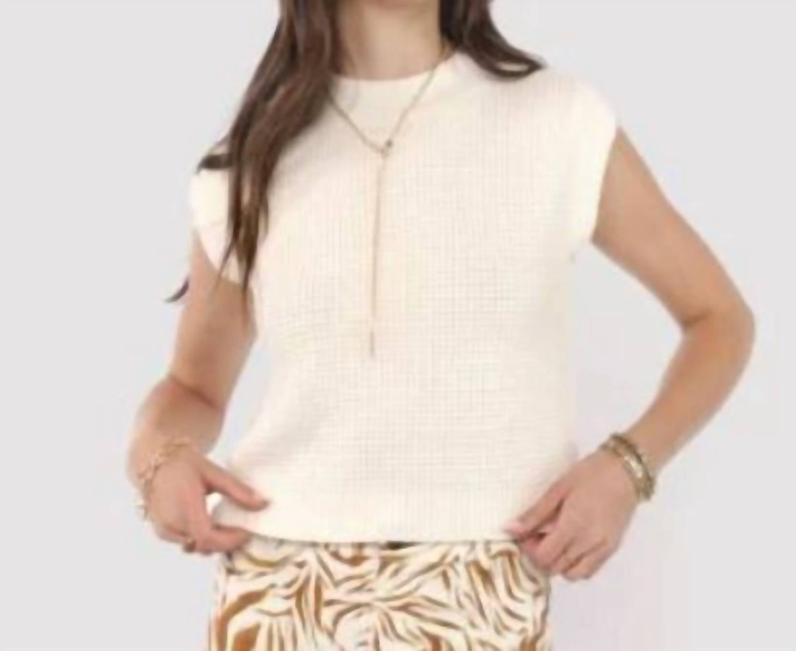 Sadie & Sage - SLEEVELESS SWEATER