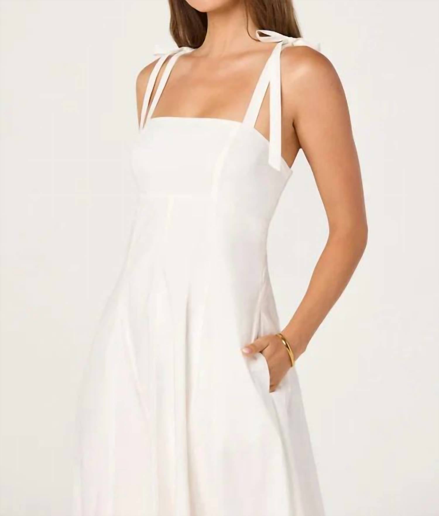 Astr - Shiann Embroidered Midi Dress