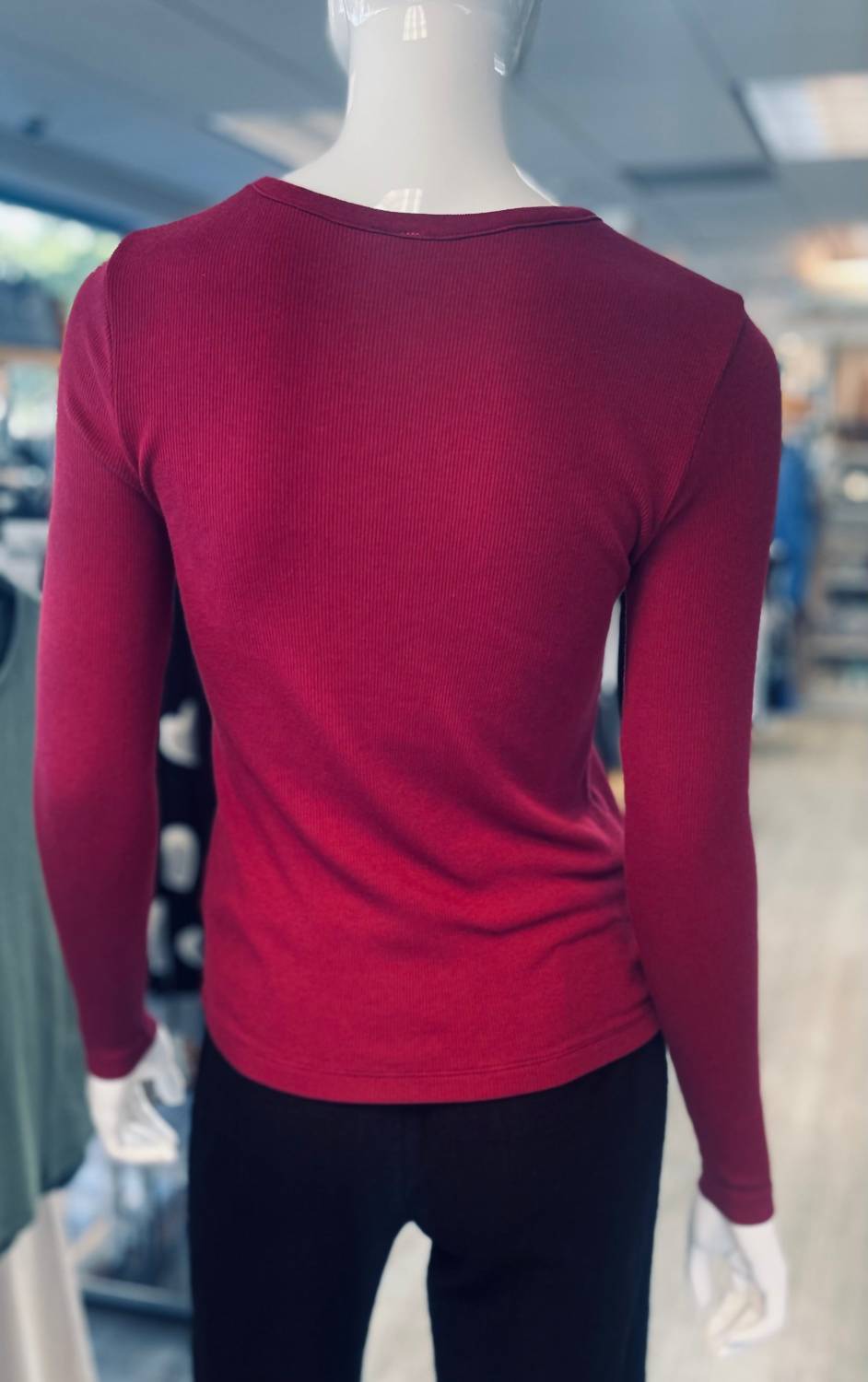 Bobi - Women's Front Keyhole Tee