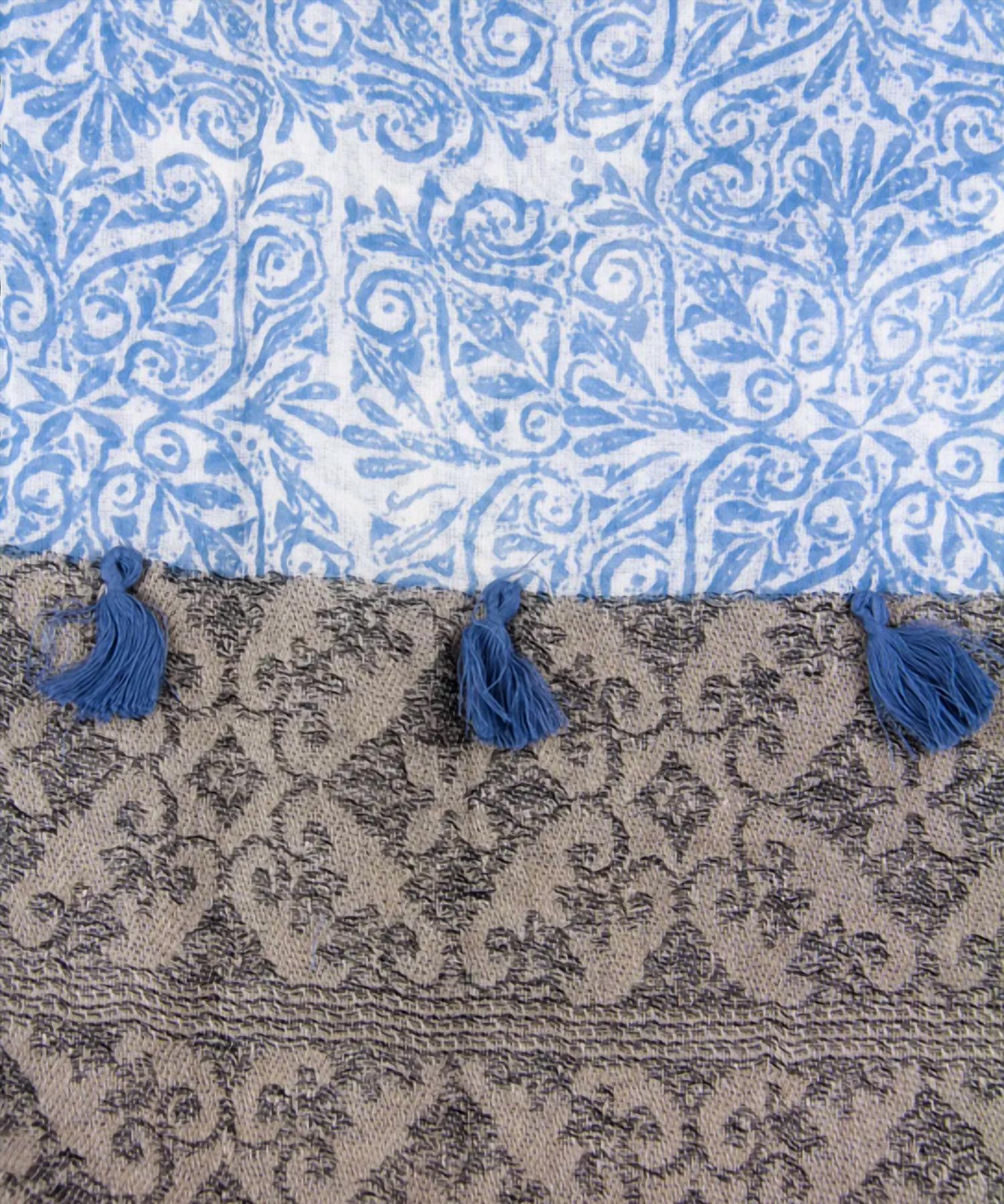 Saachi - Tassel Trim Cotton Scarf
