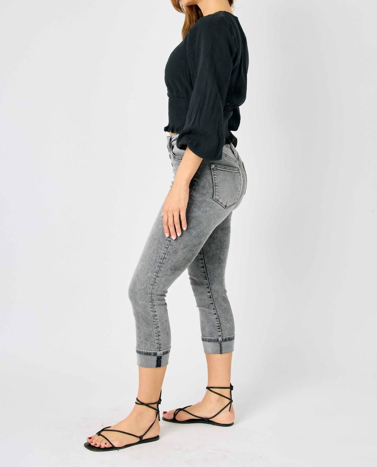 Judy Blue - Cuffed Button Fly Capri Jeans