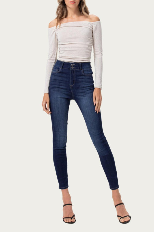 HIGH-RISE STRETCH SKINNY JEANS