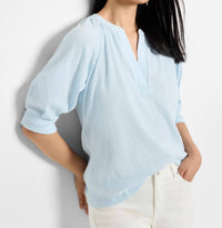 Nic + Zoe Crinkle Knit Cafe top in palesky - women's blouse