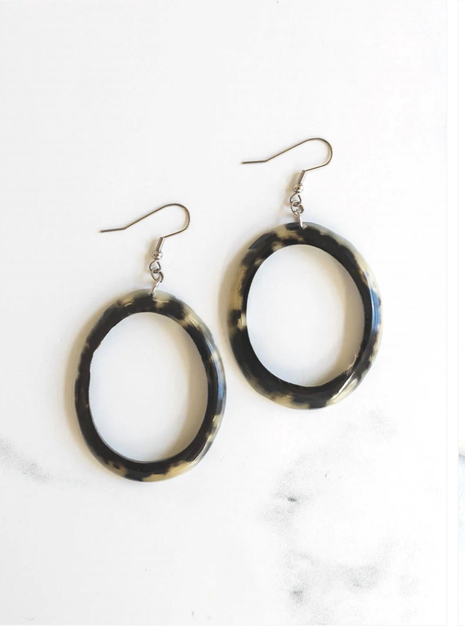 Cedar And Cypress - Women's Natural Horn Hoop Earrings