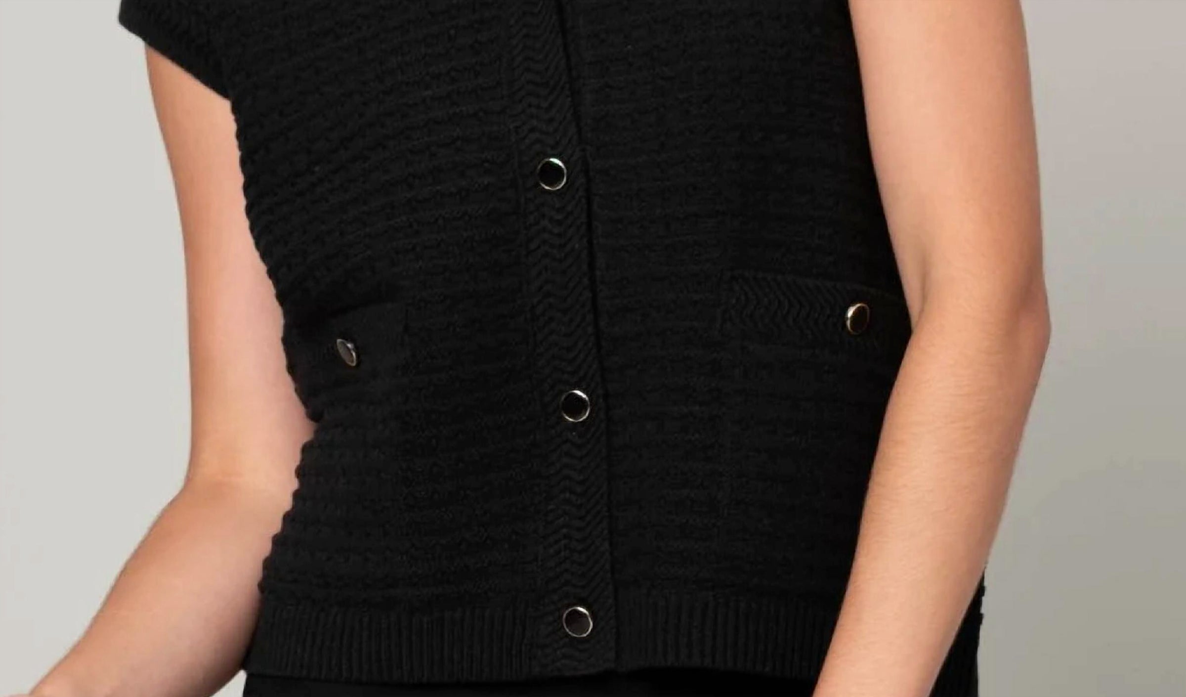 Heart Of Pine - V-neck Jacquard Sweater