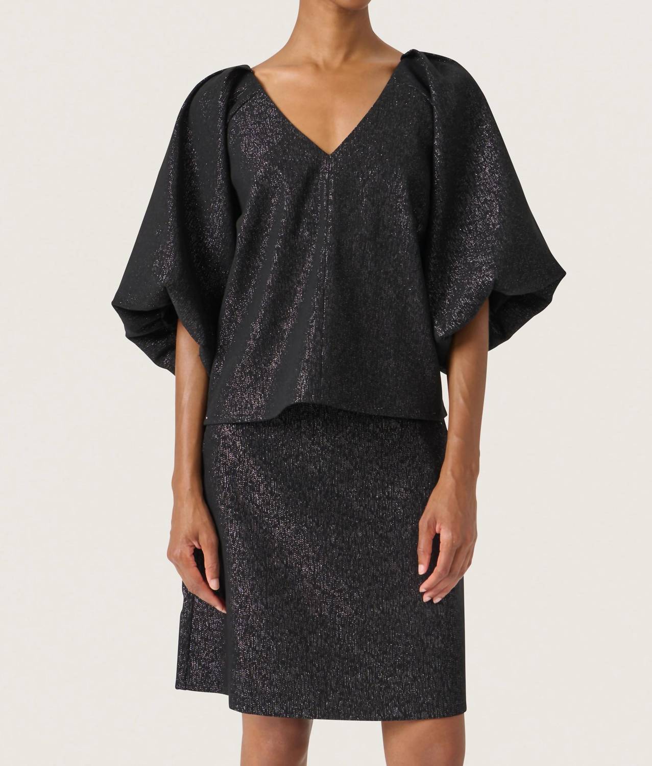 Soaked In Luxury - Cahlina V-neck Balloon Sleeves Blouse