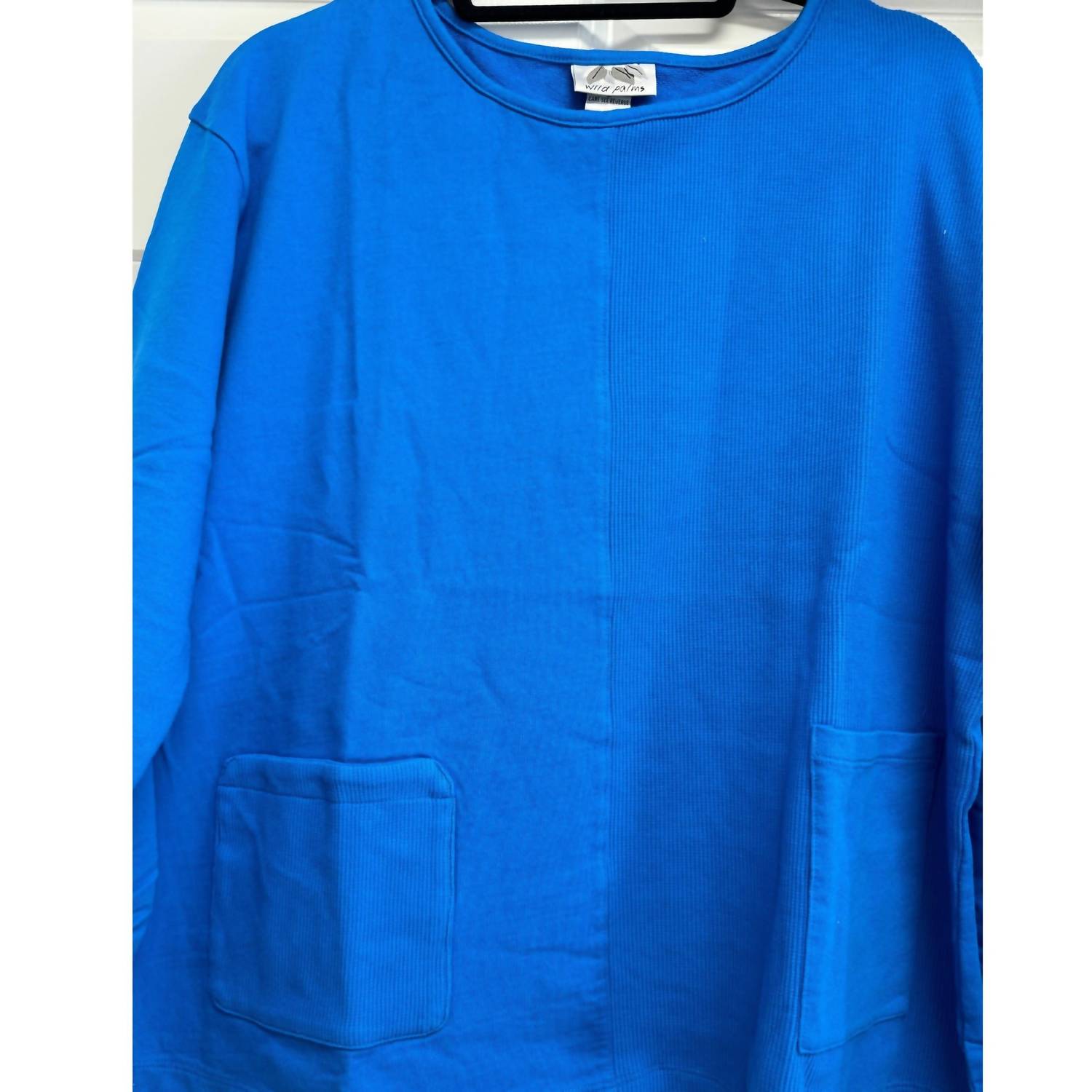 Wild Palms - Women's Crew Neck Top