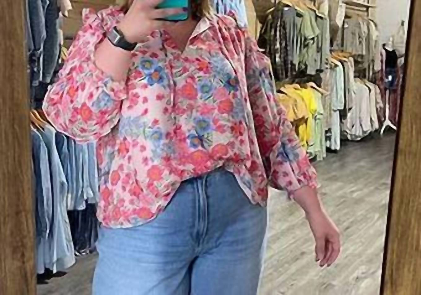 Curve Market - Macaron Floral Blouse
