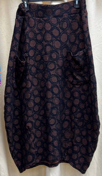 cut loose Long Textured Skirt in black - women's skirt - detail view