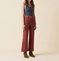 Le Jean Virginia Wide Leg Ankle Jeans in sandwashed spiced - women's pants - detail view