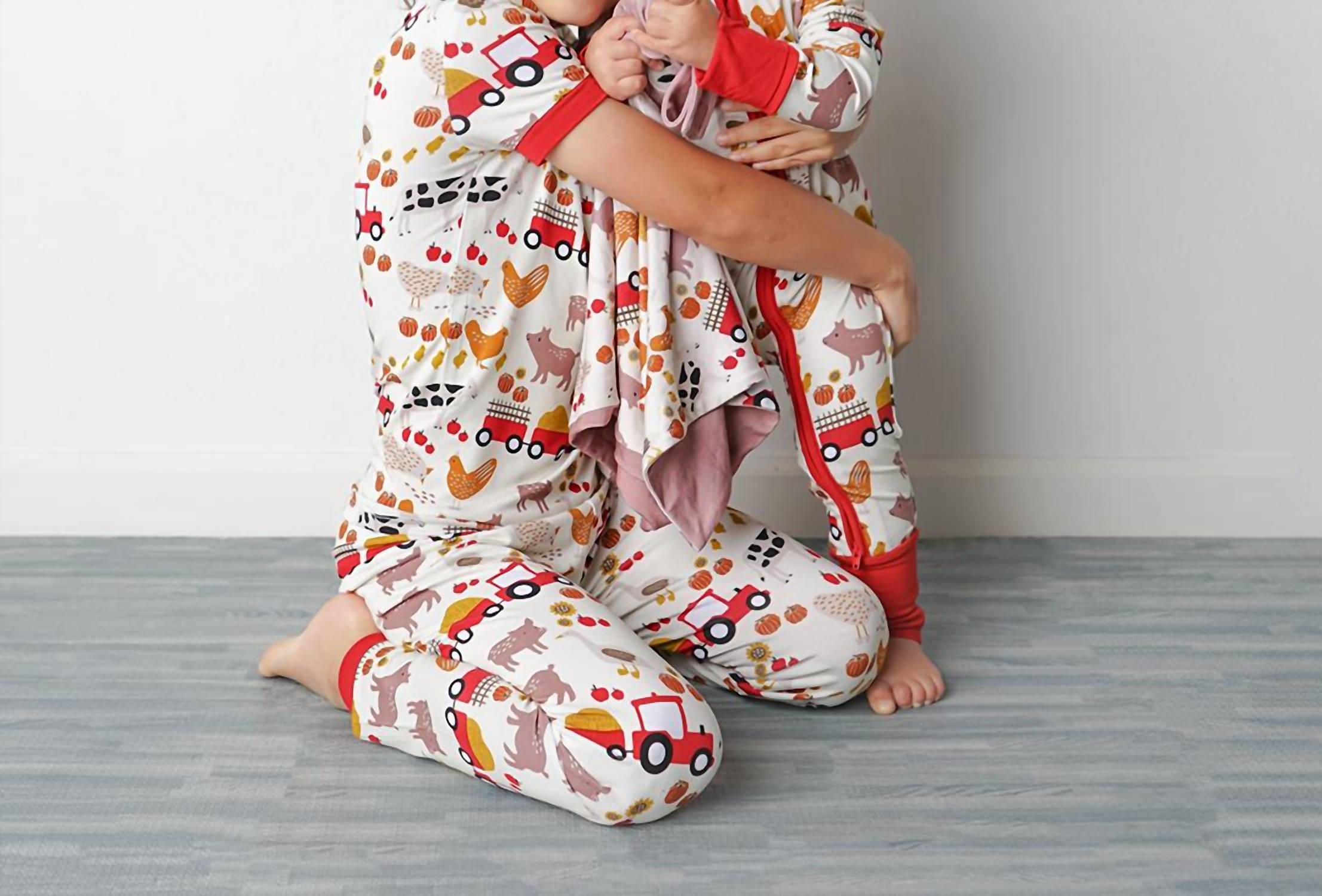 Emerson And Friends - Farm Friends Short Sleeve Bamboo Pajama Set