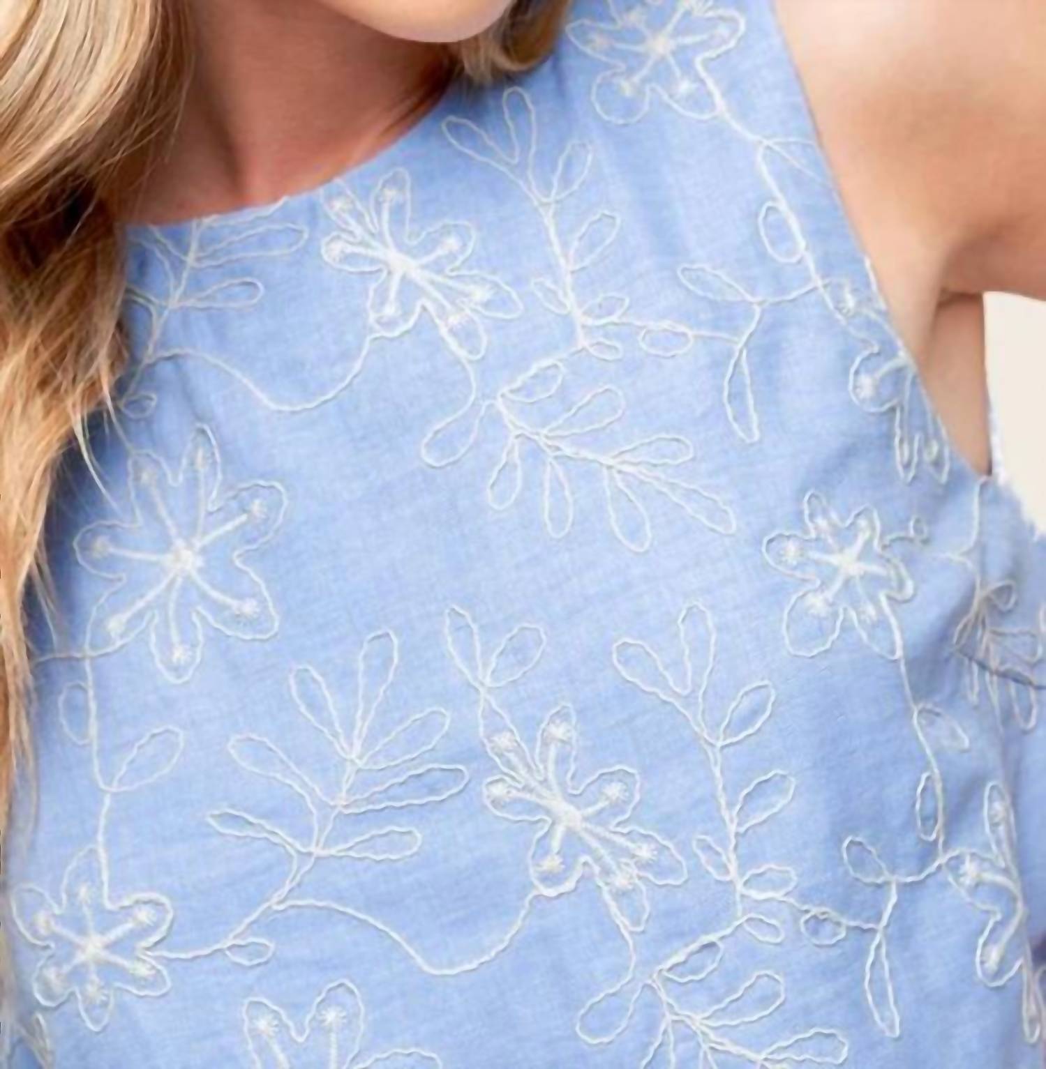 Flying Tomato - Iris Sleeveless Top