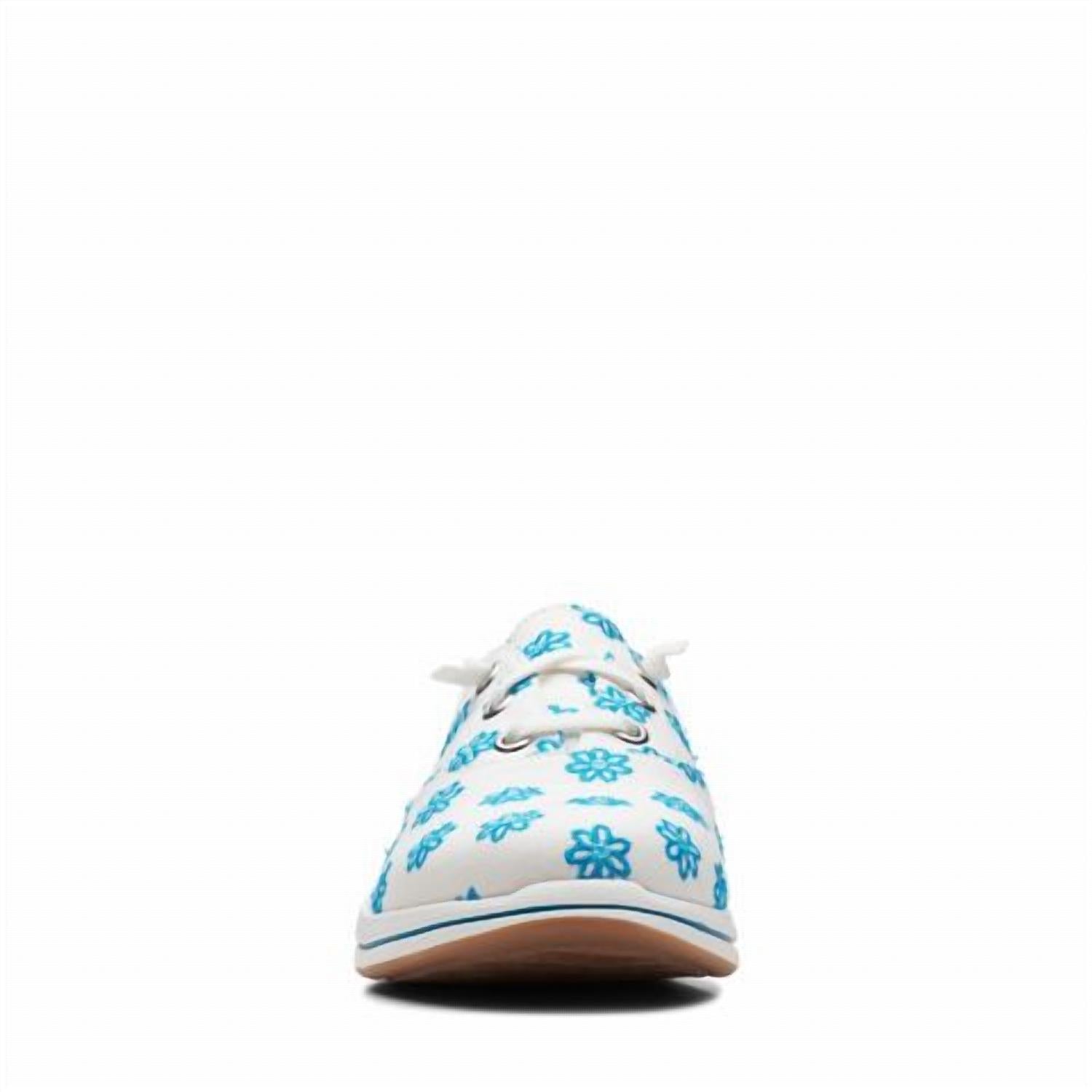Clarks - Women's Cloudsteppers Breeze Ave Sneakers