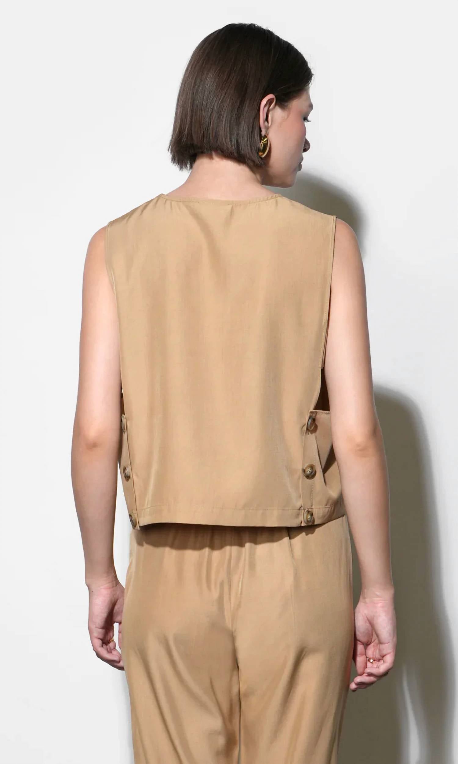 Greylin - Zoey Side Button Top