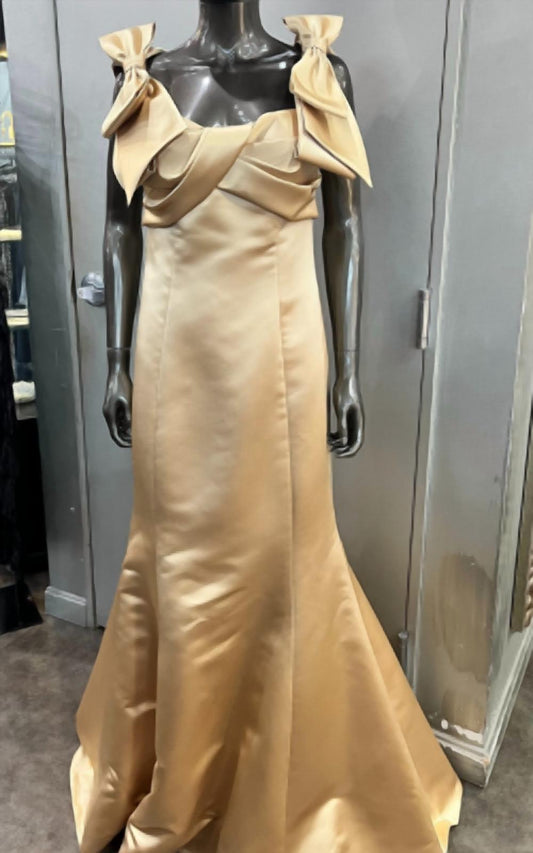 Tarik Ediz - Women's Bow Gown