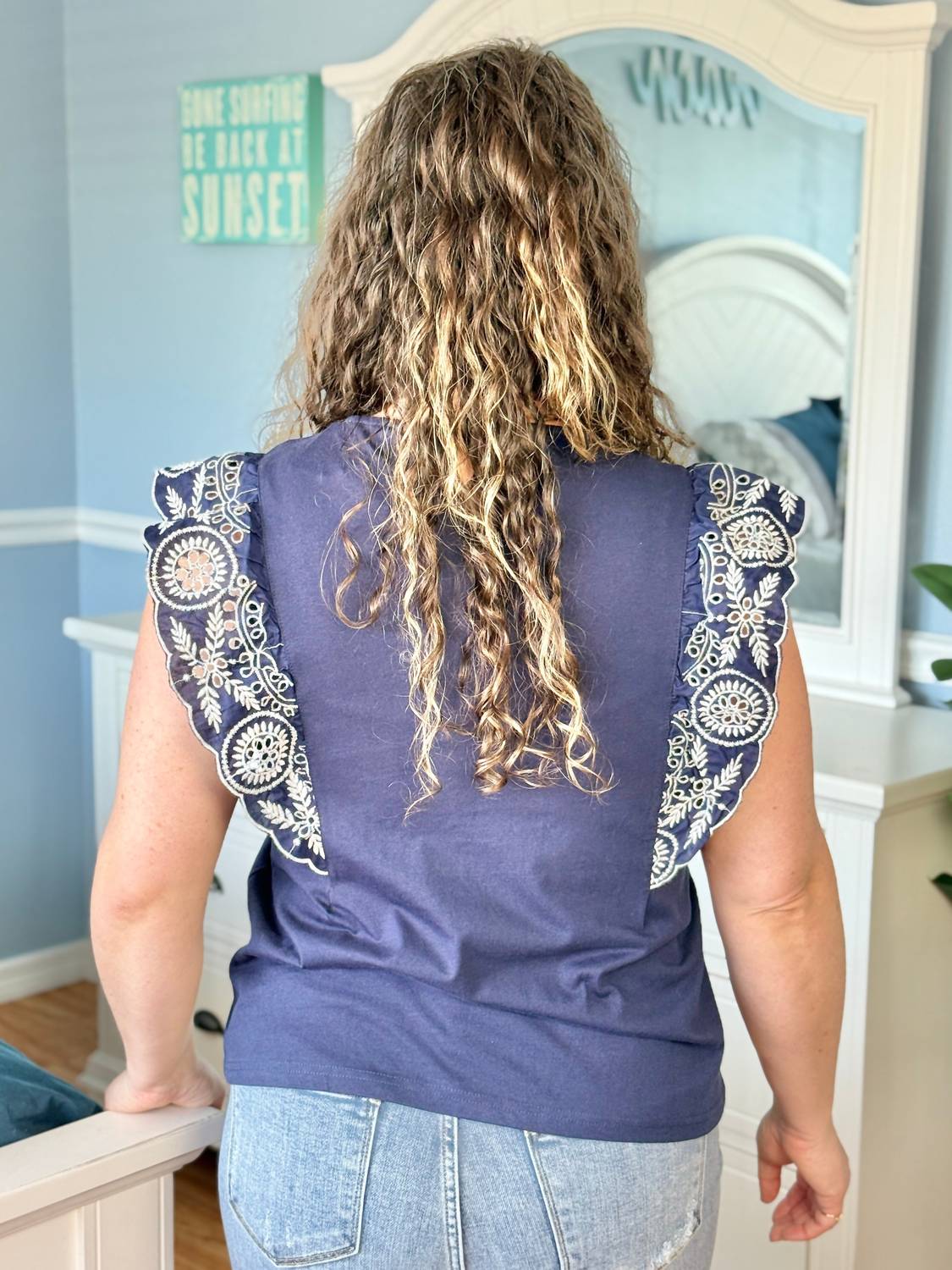 Vine & Love - Detailed Diva Top