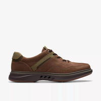 Clarks Men's Un Briley Vibe Shoe in brown - men's sneaker