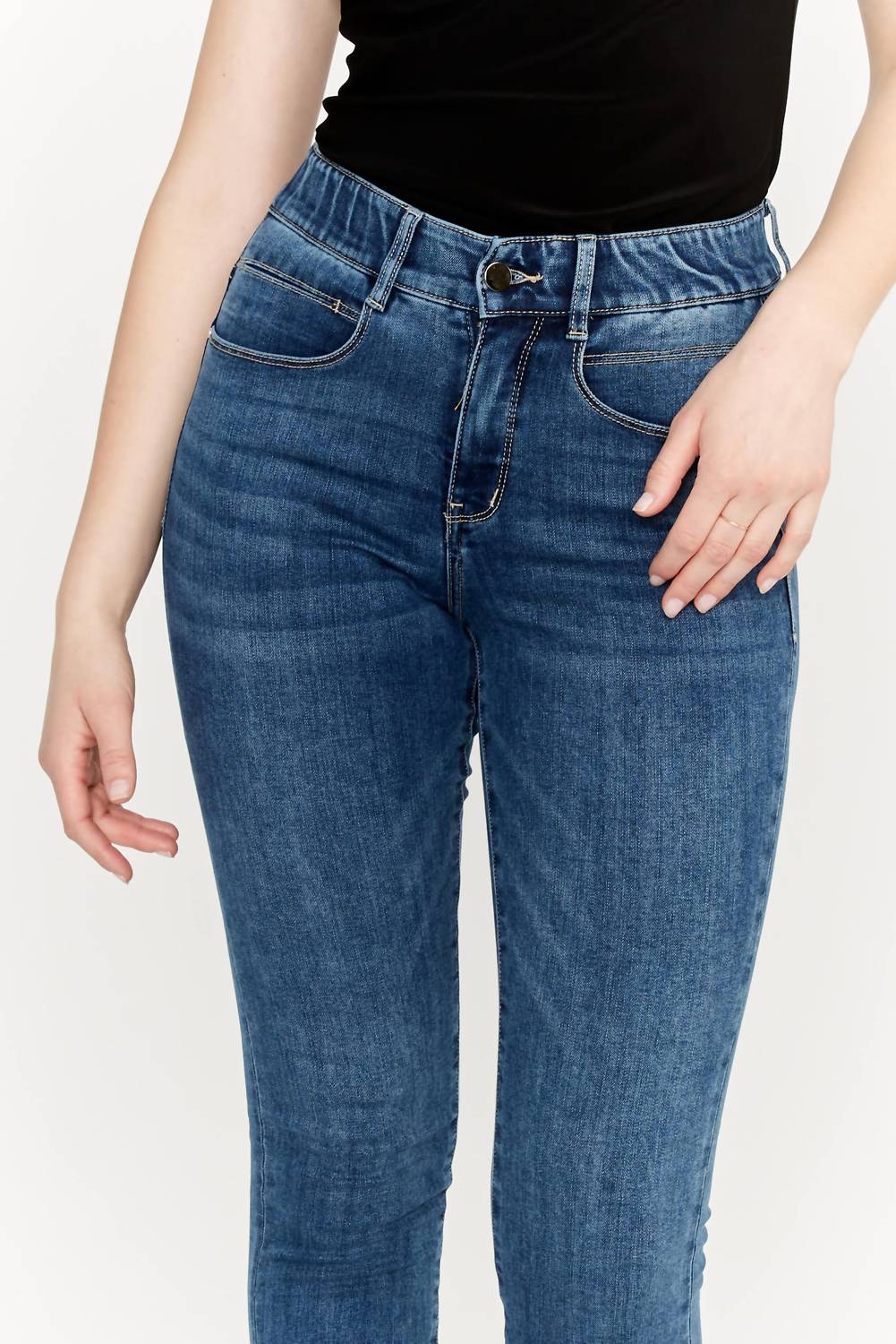 Frank Lyman - Slim High Rise Jeans