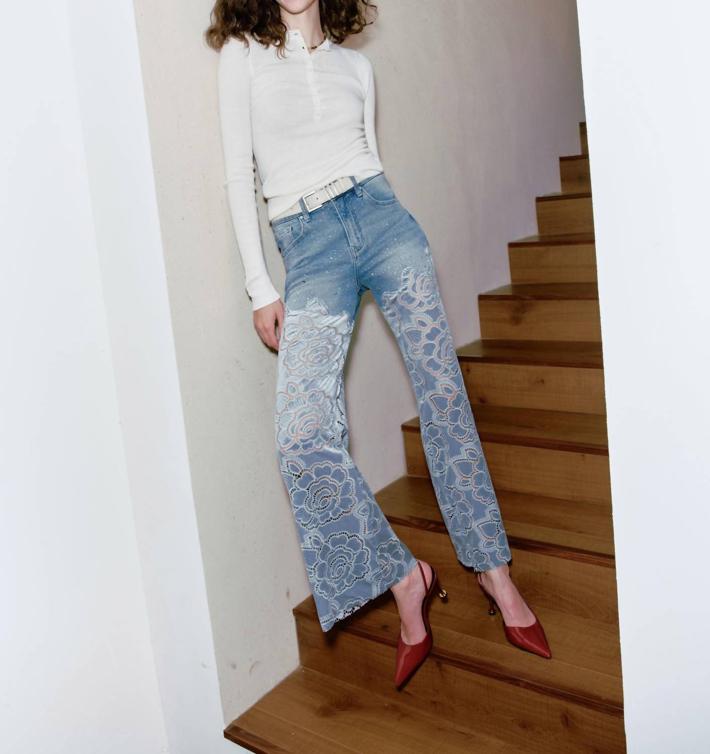 Bayeas Retro Wide Leg Jeans in light blue - women's jeans - alternate view