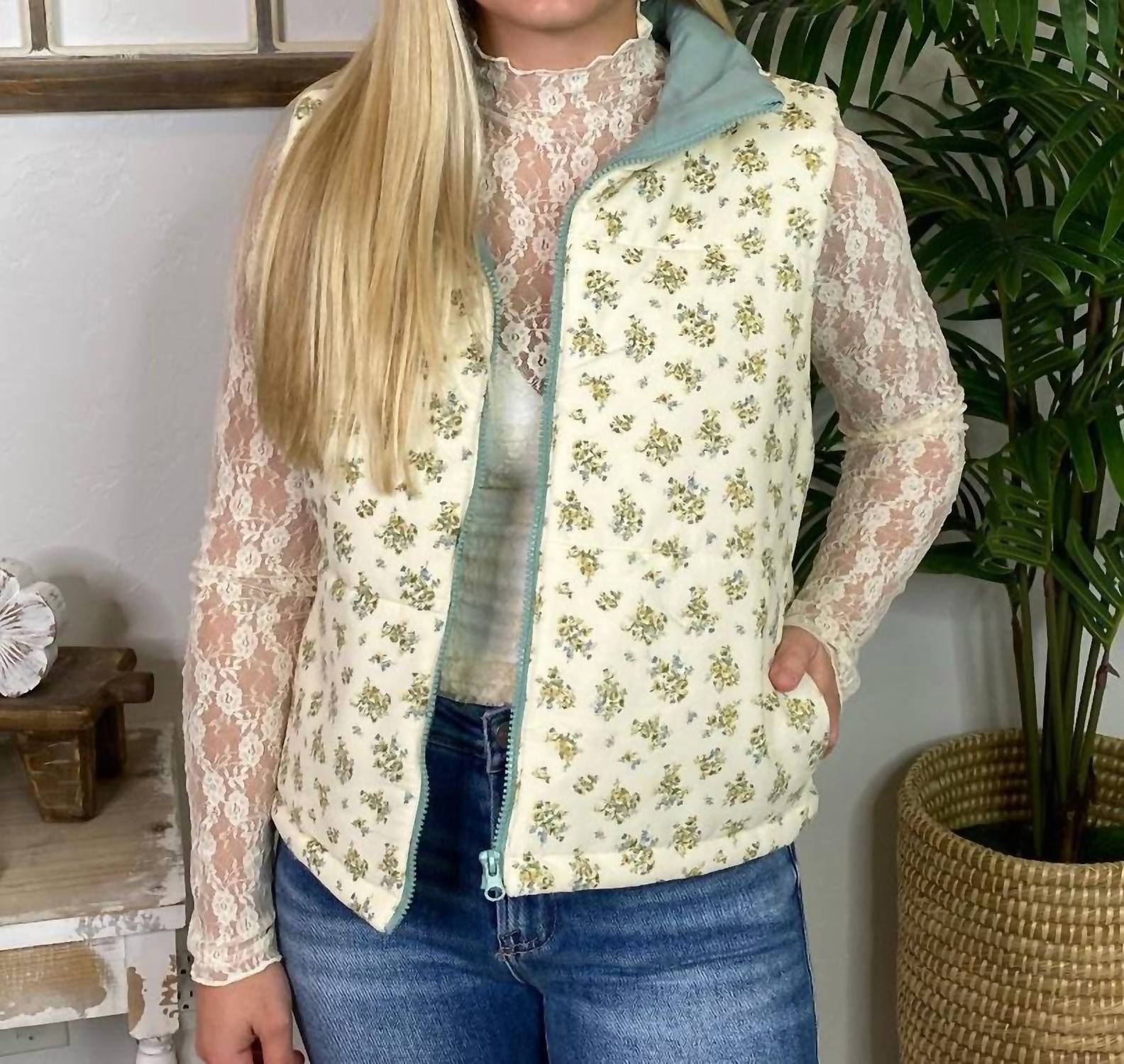 Blu Pepper - Floral Zip Up Puffer Vest