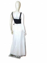Adrianna Papell - Sleeveless Gown