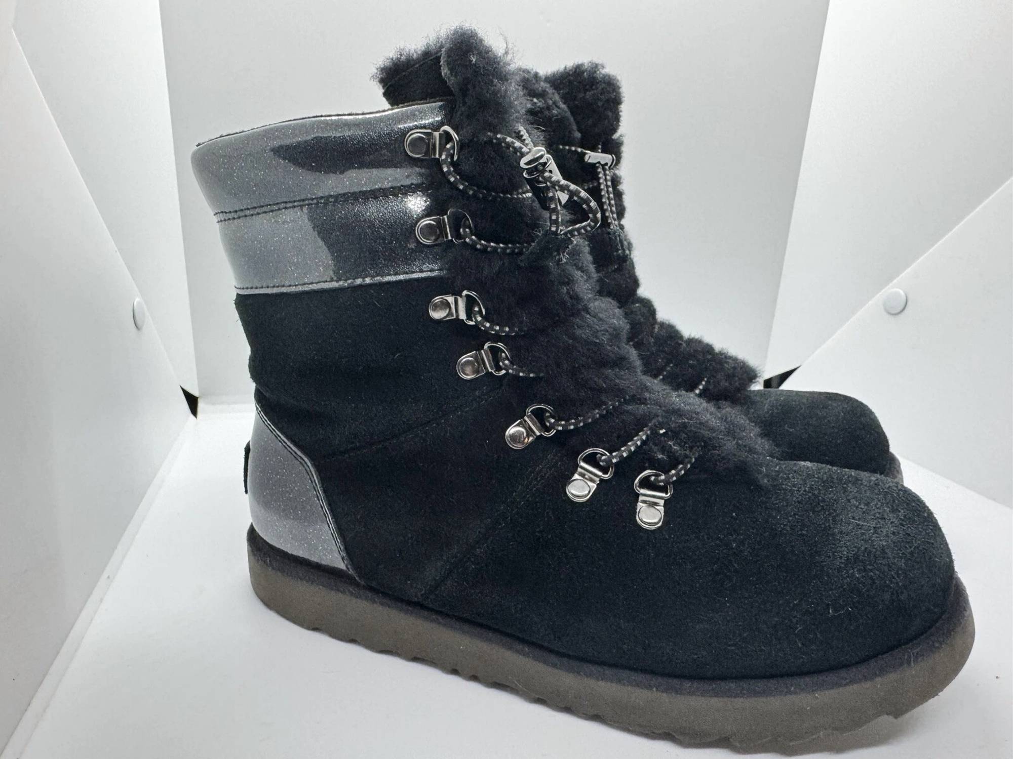 Ugg - Girl's Viki Waterproof Boots