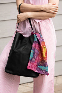 Risa - Women's Lila Pocket Tote