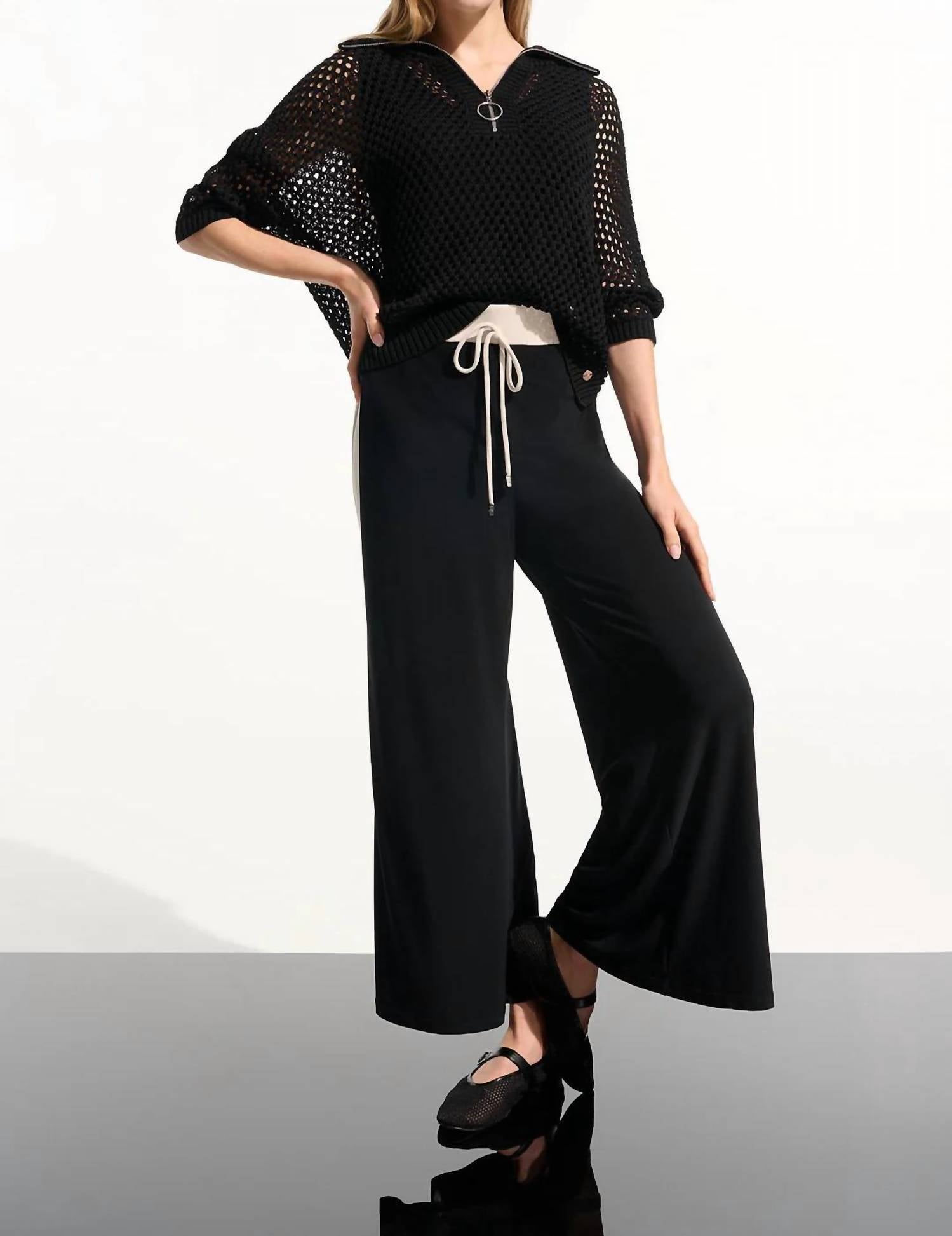 Joseph Ribkoff - Boxy Knit Sweater With Zipped Neckline