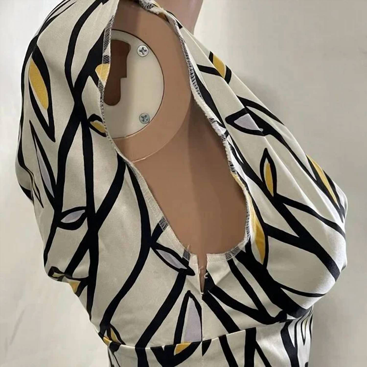 Diane Von Furstenberg - Women's Plunging Neckline Dress