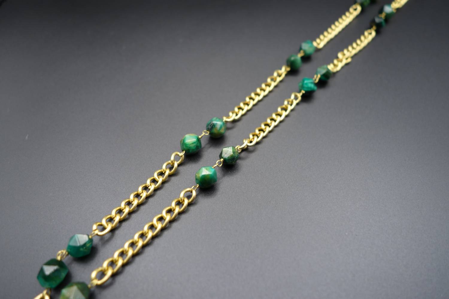Standawt - Women's Emerald Sunglasses Chain