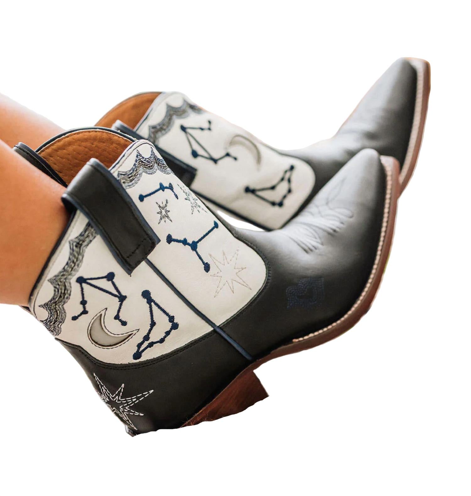 Besita Boots Women's Starlet Boots in black white - women's shoe - detail view