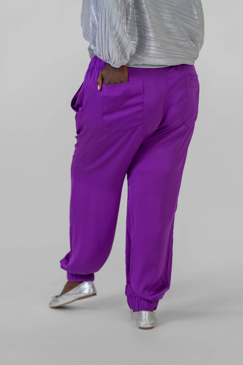 Nouvelle / Silk95Five - Mara Joggers - Plus