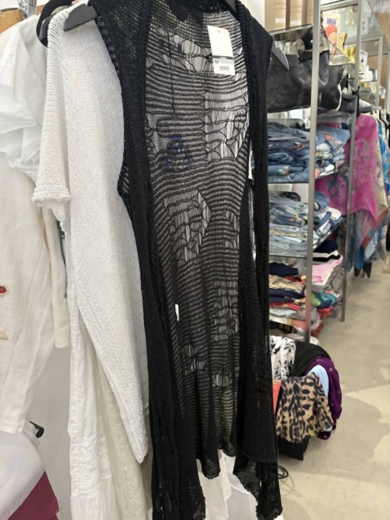 B & K Moda - Women's Mesh Sweater Vest