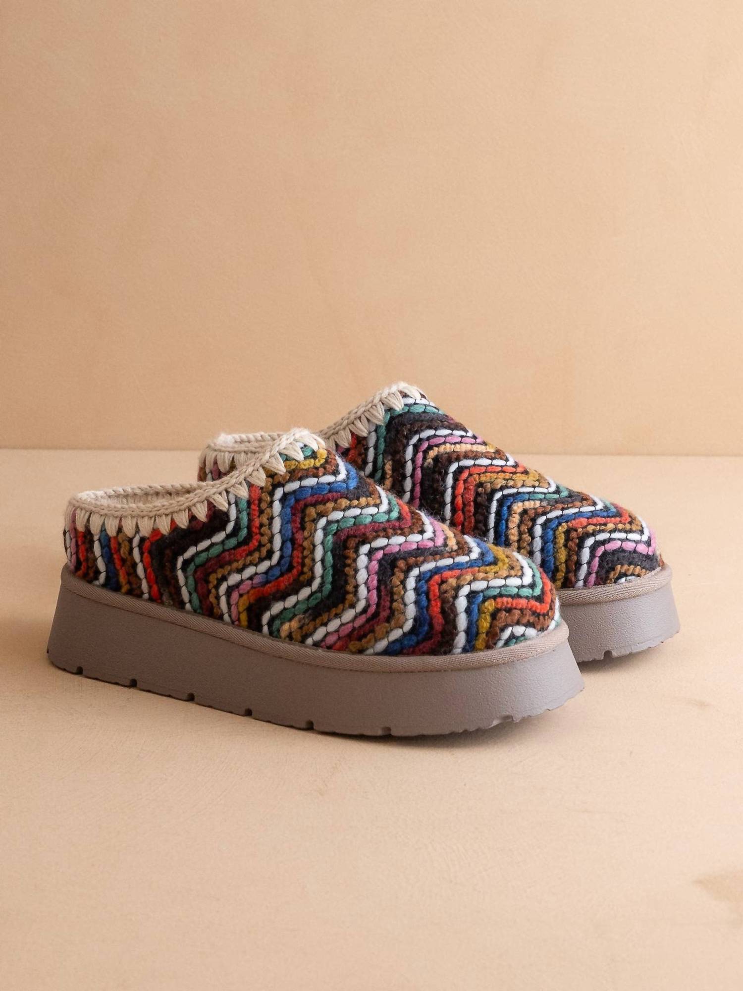 OASIS SOCIETY Women's Brandi Platform Cozy Mule Slipper in multi - women's shoe - alternate view