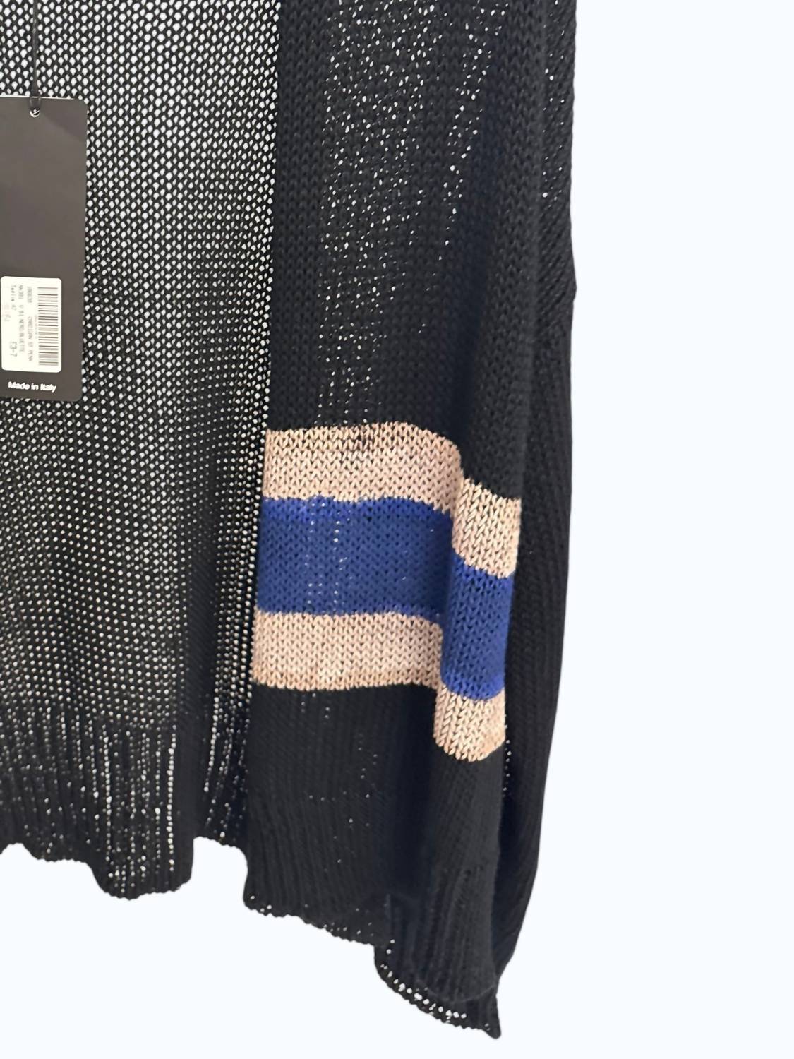 Pier Antonio Gaspari Women's St Penn Cardigan in nero bluette - women's cardigan - detail view