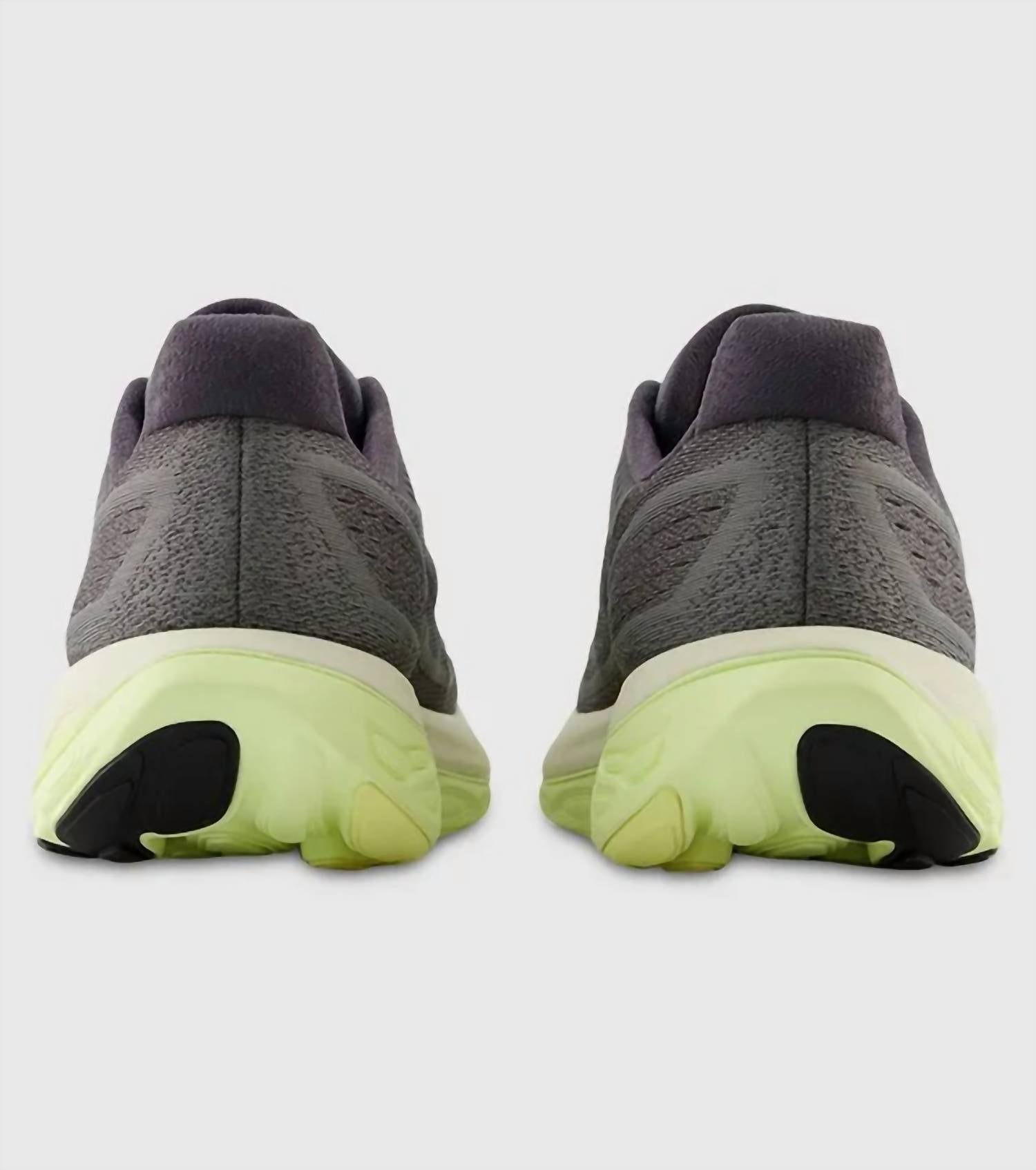 New Balance - Men's Vongo V6 Shoes