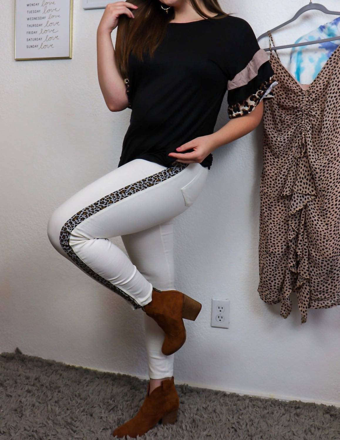 umgee Leopard Pants in white - women's pants - detail view