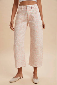 Anniewear - Crop Barrel Jeans
